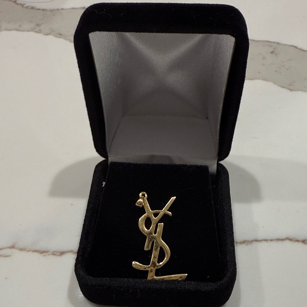 14K Gold Pendent